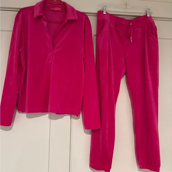 Lilly Pulitzer Velour Set Size Large - Picture 5 of 11